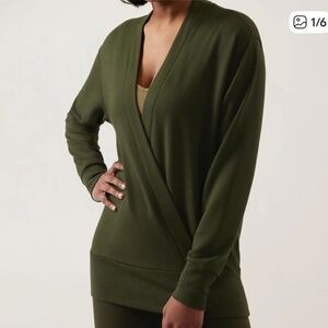 NWT Athleta Purana V-Neck Wrap Sweatshirt
